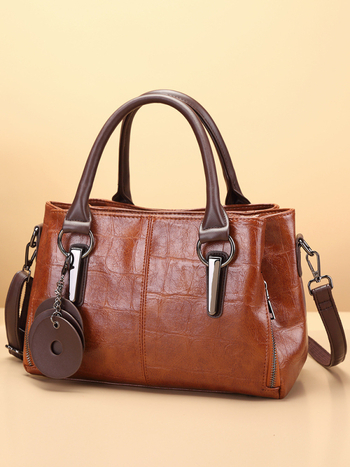 Pillowszerű crossbody táska – PU anyag, Boston stílus, horizontális négyzetes forma, cipzáras nyitás, belső zsebek