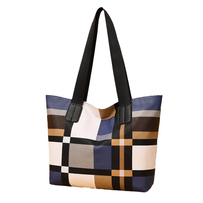 PU tote táska kockás mintázattal, cipzáras zárás, puha szerkezet, nagy kapacitás, belső cipzáras zseb és kártyatartó zseb