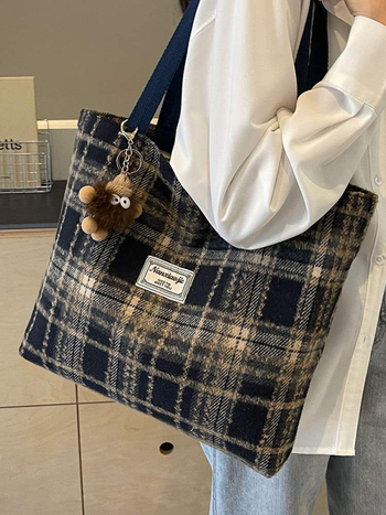 Вълнена клетъчна Tote чанта с цип, джоб за телефон, вътрешен джоб тип патч, двойни презрамки, пролет 2024