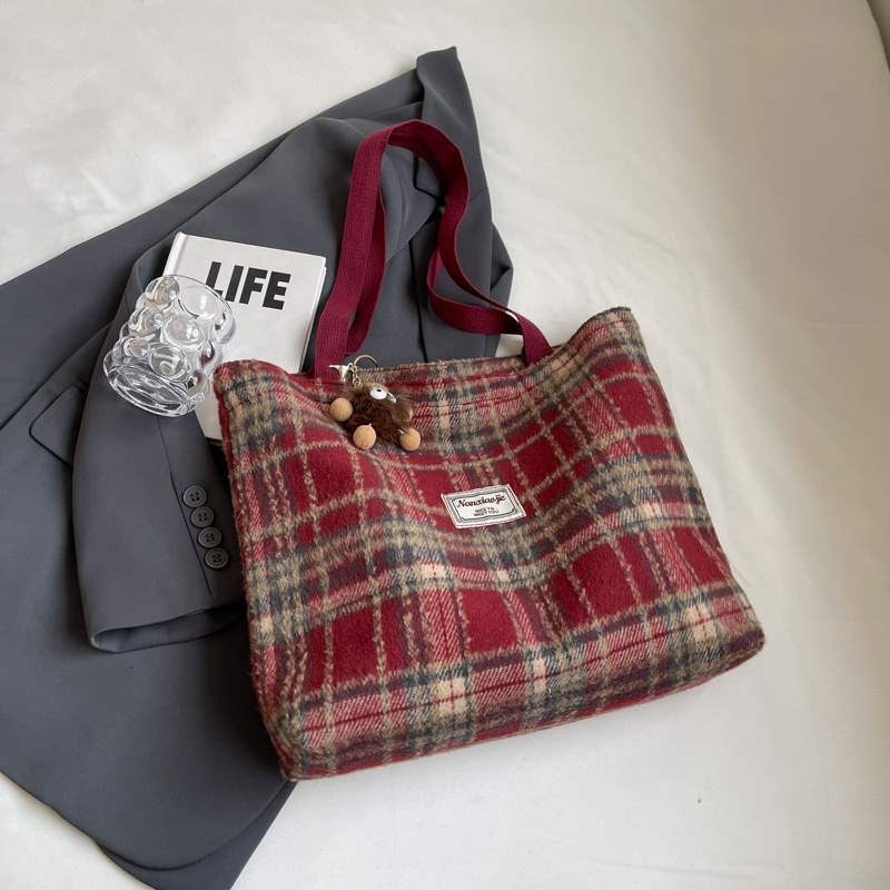 Вълнена клетъчна Tote чанта с цип, джоб за телефон, вътрешен джоб тип патч, двойни презрамки, пролет 2024