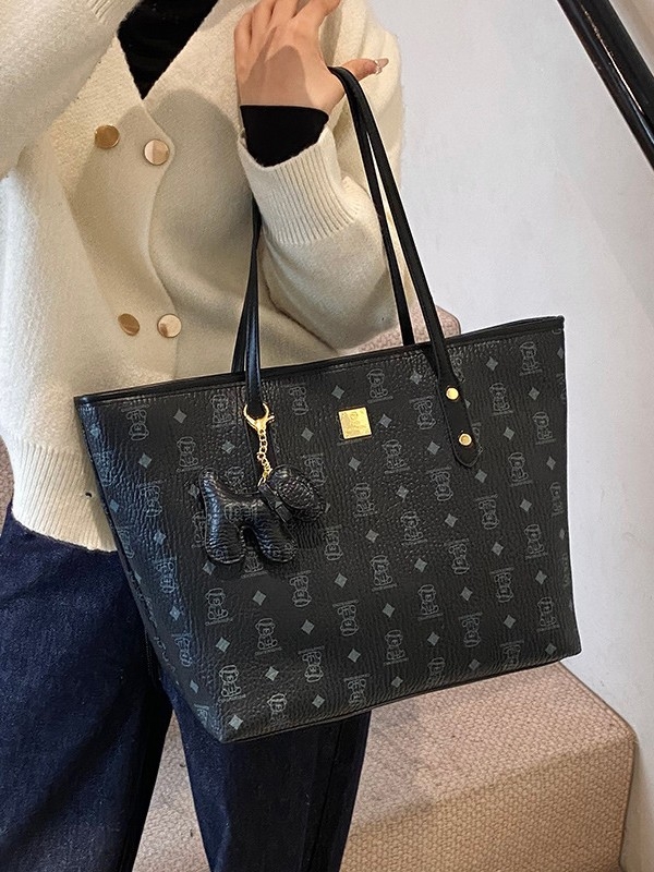 Ženska Tote torba velike kapacitete, PU materijal, vodoravnog kvadratnog oblika, zatvaranje na zip, podstava od poliestera, unutarnja džep sa zipom