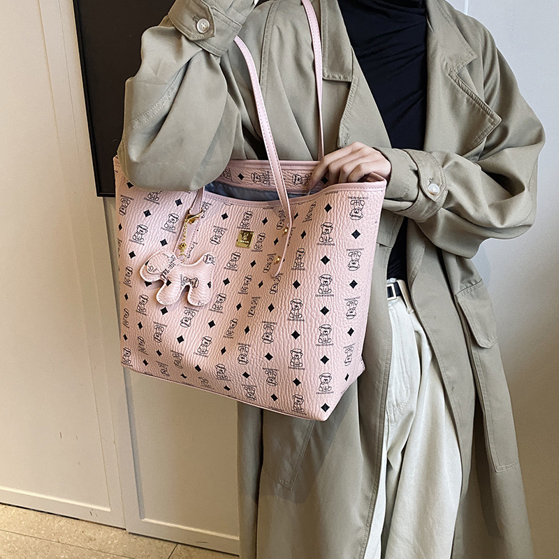 Ženska Tote torba velike kapacitete, PU materijal, vodoravnog kvadratnog oblika, zatvaranje na zip, podstava od poliestera, unutarnja džep sa zipom