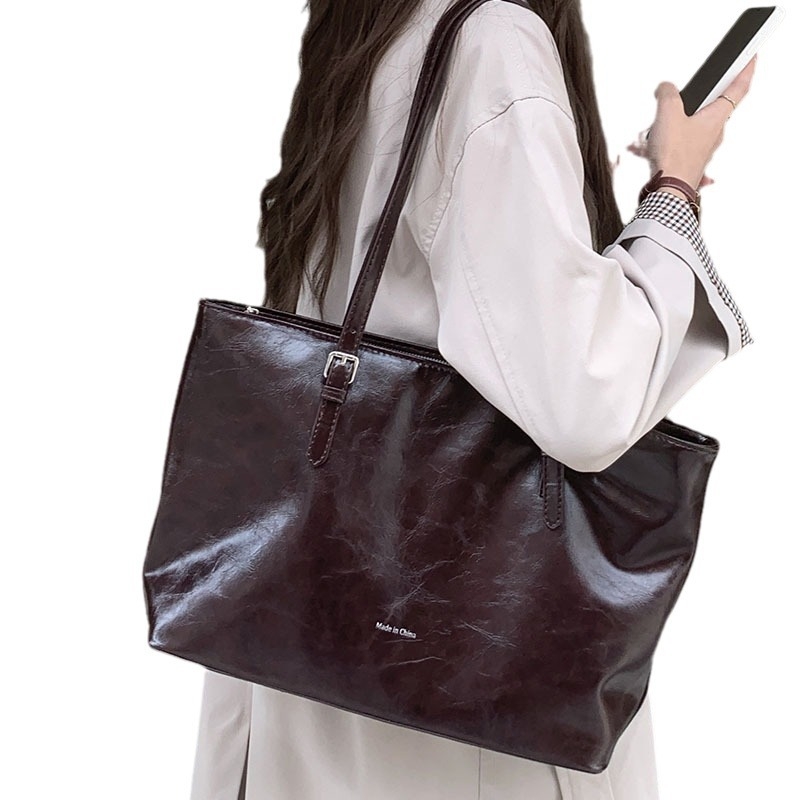 Tote чанта с нишов ретро стил, PU материал, голям капацитет, с цип за затваряне, хоризонтално правоъгълна форма, вътрешен джоб с цип