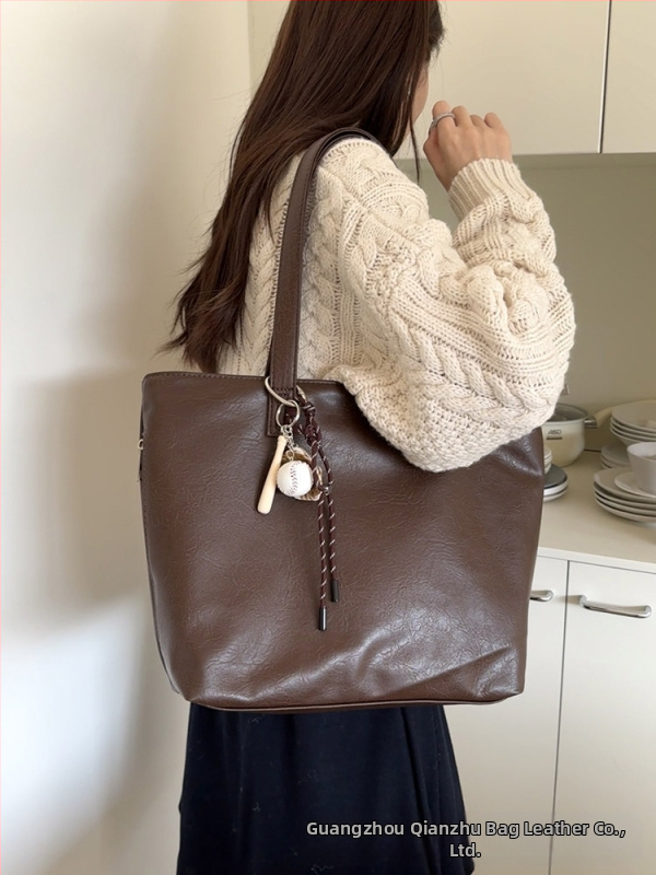 PU кожена Tote чанта, хоризонтална квадратна форма, цип за затваряне, вътрешен джоб с цип, вътрешен джоб тип patch, Пролет 2025