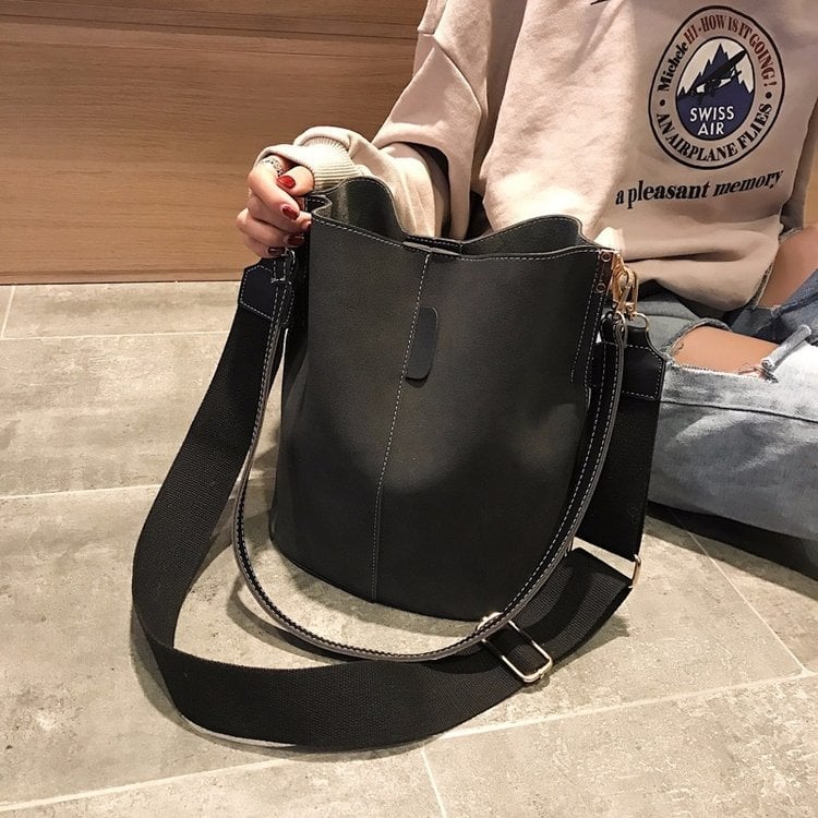 Mulberry PU bucket torba s unutarnjim slojem od sintetičke kože i dvostrukim naramenicama