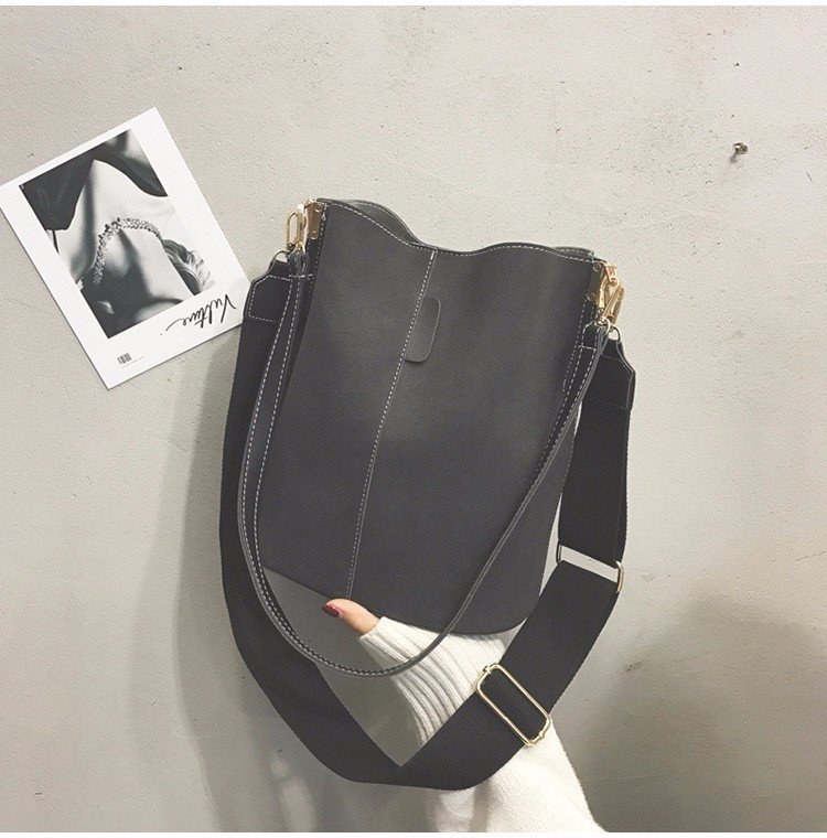 Mulberry PU bucket torba s unutarnjim slojem od sintetičke kože i dvostrukim naramenicama