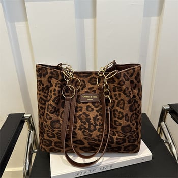 Nailoninė Tote rankinė su miesto paprastumo stiliumi, horizontali kvadrato forma, vidinė užtrauktuko kišenė, poliesterio pamušalas