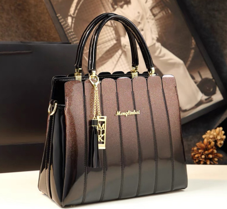 Дамска PU кожена чанта за рамо и през кръст — мотоциклетен стил, възглавничковидна форма, цип