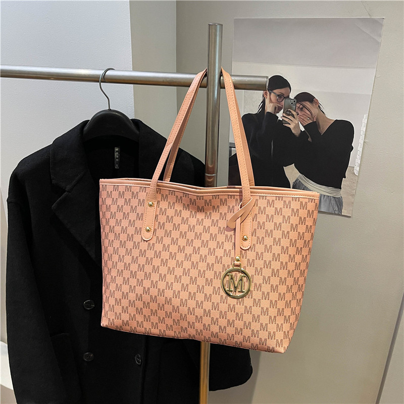 An qing Női nagy kapacitású táska utcai divat stílusban, PU anyag, cipzár, poliészter bélés, vízszintes négyzetes forma, 2025 tavasz