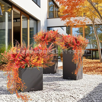 Plastikiniai dirbtinių gėlių rinkinys su eukaliptu, klevų lapais ir violetine dekoracijoms namuose ir lauke (Medžiaga: plastikas; Gamyba: injekcinis formavimas; Įvairovė: eukaliptas; Naudojimas: vestuvės, lauke, fotografijos rekvizitai, namų dekoras)