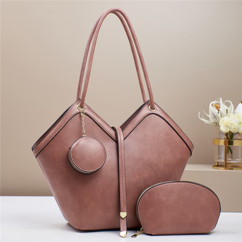 PU Tote чанта в Street стил, сърцевидна форма, цип, вътрешни джобове