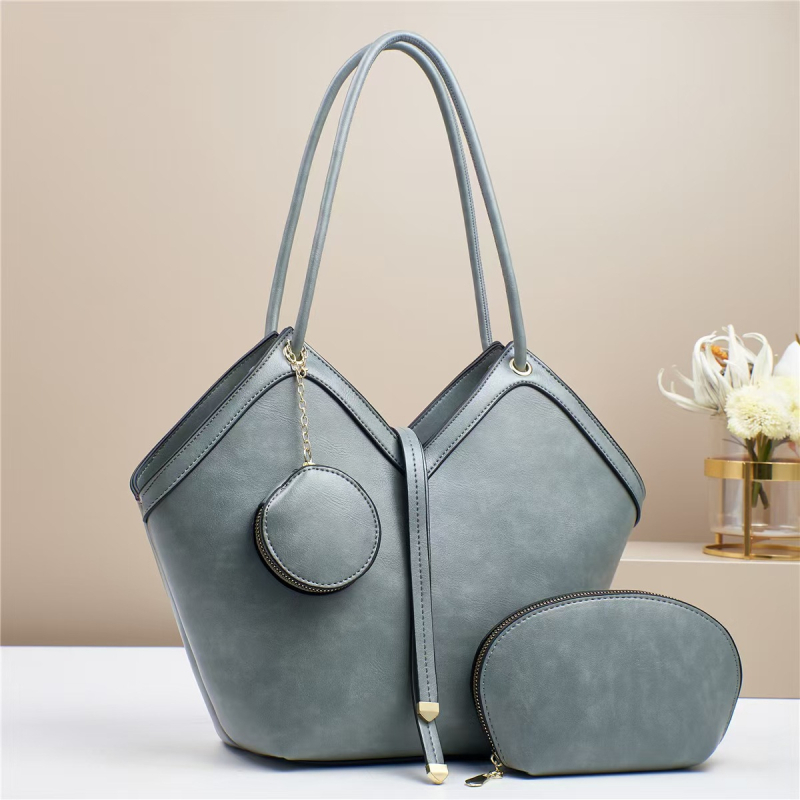 PU Tote чанта в Street стил, сърцевидна форма, цип, вътрешни джобове