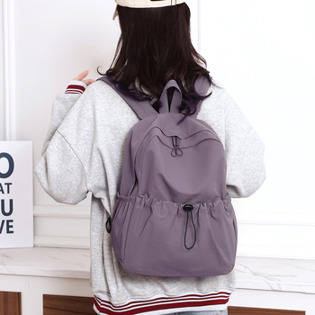 Γυναικείο σακίδιο με αστικό μινιμαλιστικό στυλ, μεγάλη χωρητικότητα; εξωτερικό ύφασμα νάιλον, επένδυση πολυεστέρα, κλείσιμο με φερμουάρ, θήκη για φορητό υπολογιστή, κατάλληλο για καθημερινή μετακίνηση