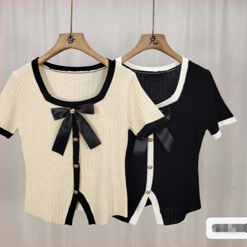 Masnis mintázatú póló, négyszögletes nyakkal, rövid ujjú, karcsúsított fazon, akril rostból