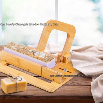 Ξύλινος Κοπτήρας Σαπουνιού – Χειροποίητος Πίνακας Κοπής για DIY Σαπούνια με Ρυθμιζόμενο Πάχος