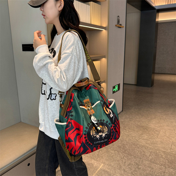 Unisex ναϊλον σακίδιο με ζωικό μοτίβο, 20–35 λίτρα, αδιάβροχο και ανθεκτικό, εργονομικό πίσω πάνελ, συμβατό με φορητό υπολογιστή