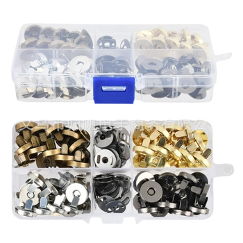 Magnėtinė sagtis krepšiams — magnetinis mechanizmas, konstrukcija: magnetinė sagtis, taikymas: kuprinės, krepšiai, užuolaidos, rankdarbiai, drabužiai, odiniai gaminiai. Prekės ženklas: Return to Sail.