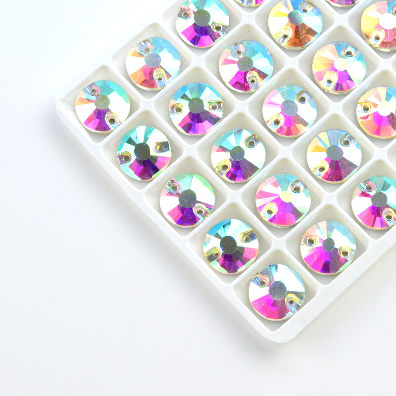 Üvegből készült rhinestone varráshoz, kettős lyukú, körsatelit rögzítés, sík aljzat, Hirback minta, elektroplating