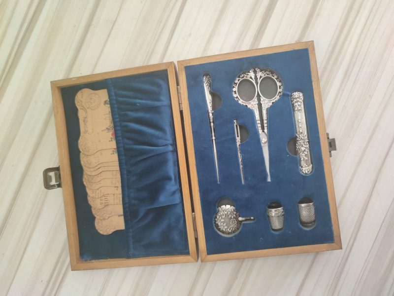 D&D дървена шевна кутия – стил Национален вятър / Дворцов стил, персонализирана