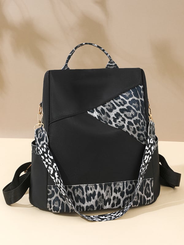 Hátizsák mindennapi használatra, nylon anyagból, poliészter bélés, cipzáras nyitás, rejtett belső zseb