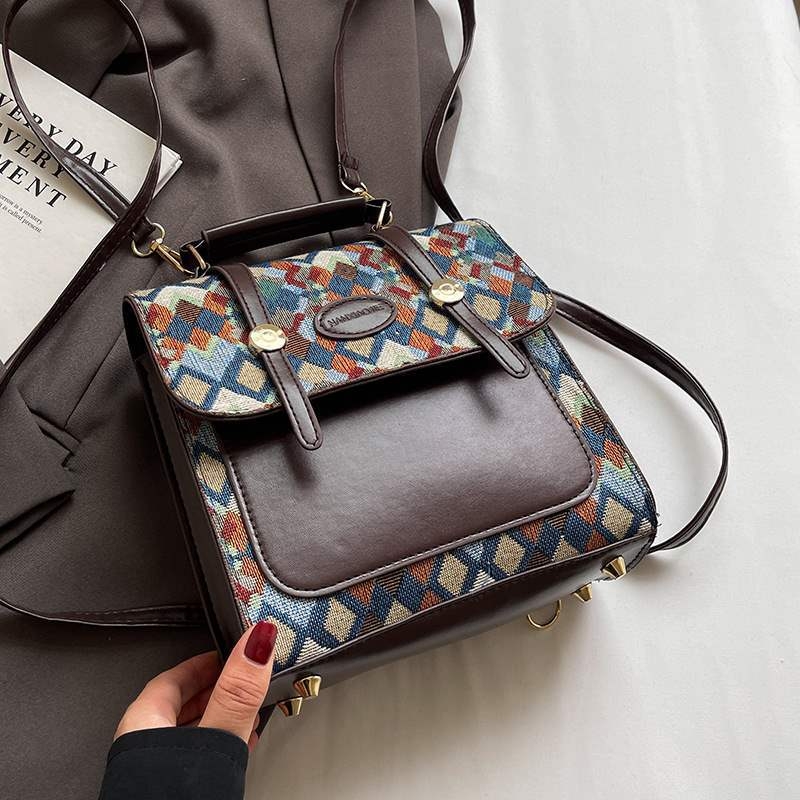 Crossbody táska, uniszex stílus, PU anyag, 2024 tavasz, belső szintetikus bőr bélés, fedett nyitás