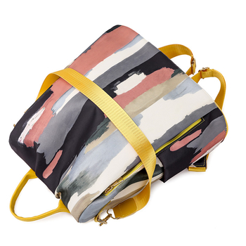 Oxford anyagú hátizsák – 20–35 L kapacitás, könnyű, cipzáras záródás, poliészter bélés, csíkos mintázat