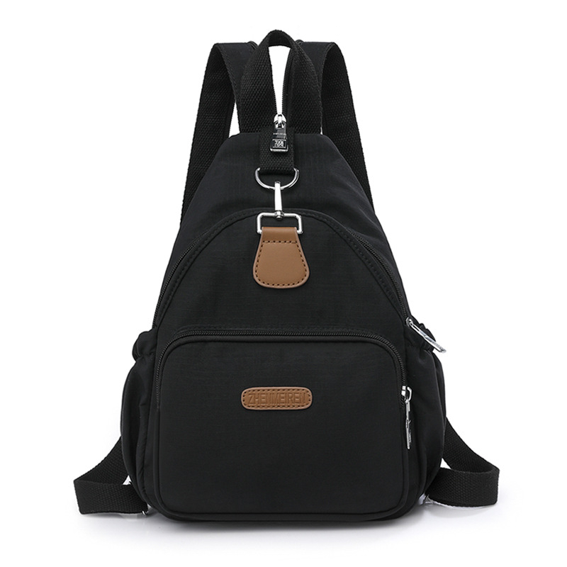 Női válltáska nylonból, poliészter bélés, cipzáras záródás, belső elrendezés: rejtett cipzáras zseb, telefonzseb, személyi igazolvány zseb, Nyár 2025