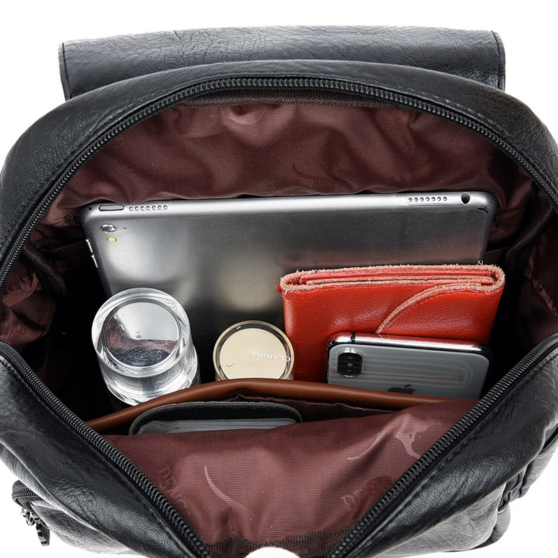 Li Kangaroo Női PU Hátizsák Fedéllel – puhák, lélegző, anti-theft a mindennapokra; belső zsebek: rejtett cipzáras zseb, zseb a telefonhoz, ID-zseb; poliészter bélés; nyitás fedéllel; Tavasz 2024