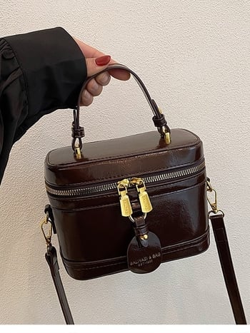 PU чанта тип кофа, цип за затваряне, полиестрова подплата, една презрамка, пролет 2025