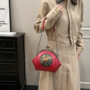 Geantă shell din PU, închidere cu capac, curea crossbody; interior: fermoar, buzunar pentru telefon, buzunar pentru ID