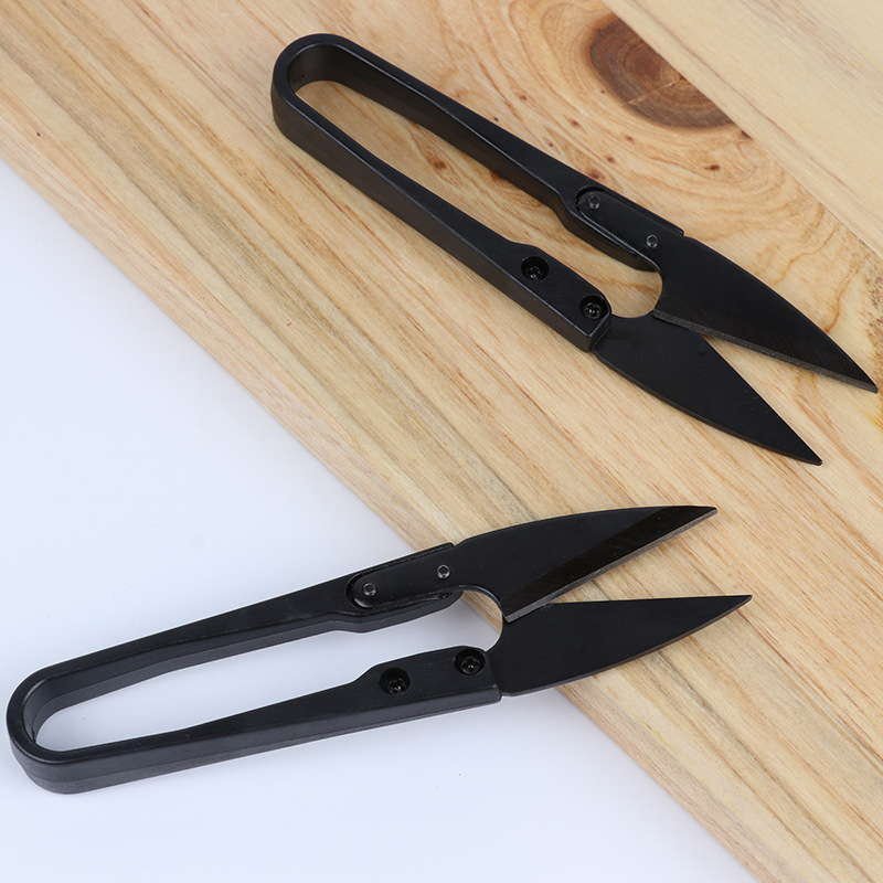 Eagle prekių siūlių žirklės – V tipo ašmenys, aukšto anglies plienas, TPR rankena, subtilus poliravimas