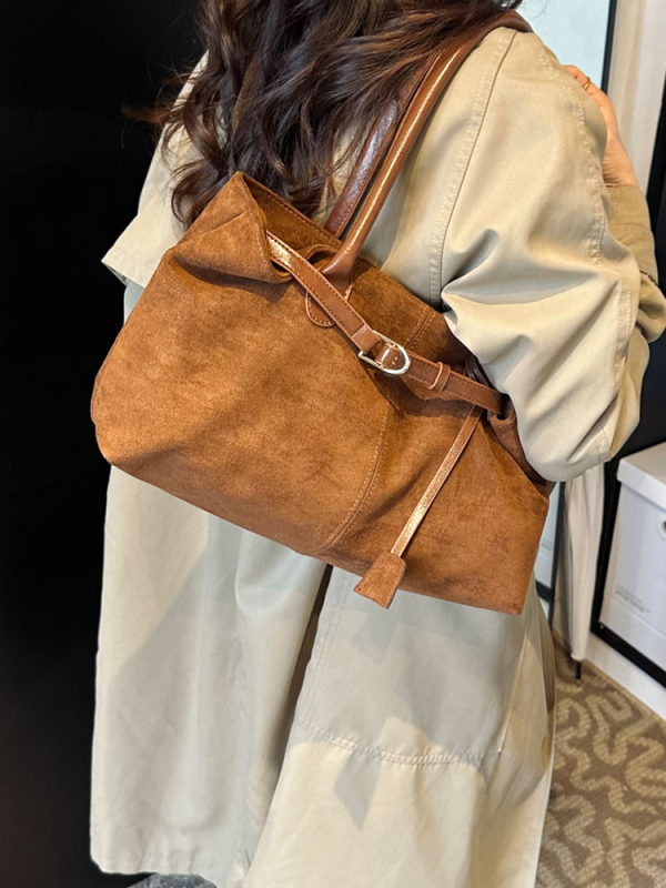 Női PU táska, városi egyszerű stílus, vízszintes négyszögletes forma, mágneszár, belső cipzáros rekesz