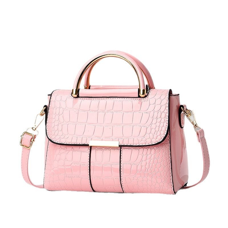 Danfilome PU Street Fashion Saddle Bag, függőleges négyzet alakú forma, cipzáras zárás