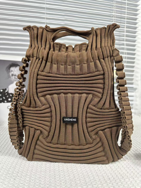 Női mini hátizsák fedéllel – friss és édes stílus, poliészter anyag, húzózsinóros nyitás, puha anyagú, belső zseb a telefon számára, mindennapi használatra, 2024 ősz