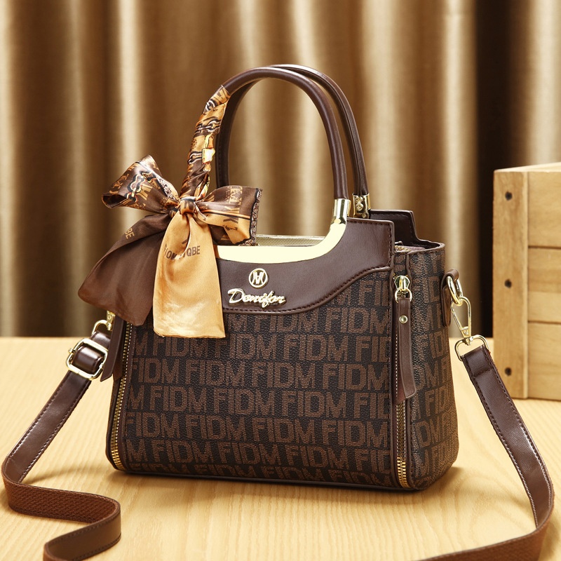 PU keresztpántos Tote táska – vízszintes négyzet alakú, cipzár, poliészter bélés