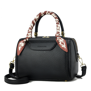 Boston női táska, street fashion stílus, PU bőr, nagy kapacitás, belső zsebek: cipzáras zseb, telefonos zseb, ID-zseb