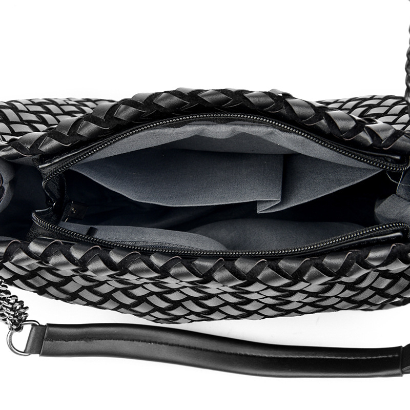 Geantă de tip coș din piele țesută - stil street fashion, piele naturală, formă orizontal pătrată, închidere cu fermoar, buzunare interne: fermoar, buzunar pentru telefon, buzunar pentru buletin