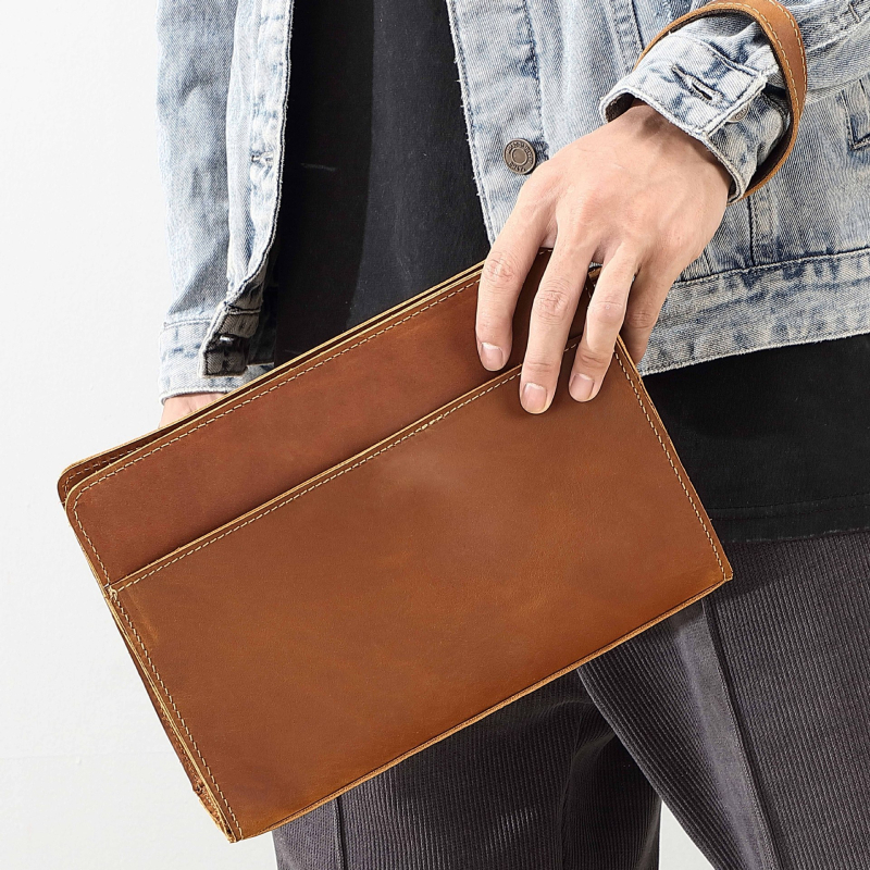 Unisex tikro odos telefono krepšys su kortelių skyriais, užtrauktukas, horizontaliai kvadratinis siluetas, vidinis pamušalas iš nailono