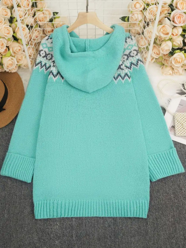 Cardigan elegant cu model geometric, material poliester, mâneci raglan, guler deschis, lungime medie