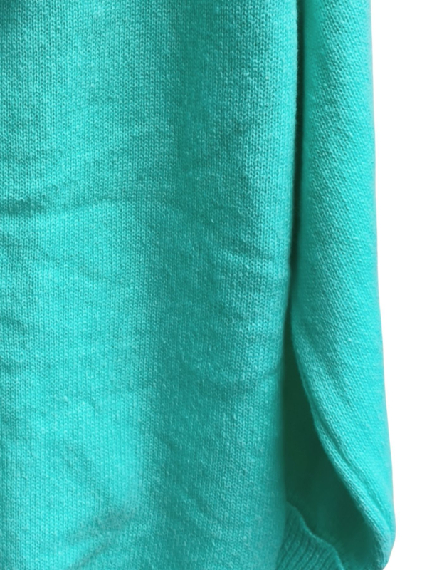 Cardigan elegant cu model geometric, material poliester, mâneci raglan, guler deschis, lungime medie