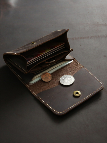 Portofel scurt din piele naturală, din piele de vită de primă calitate, bi-fold pentru carduri și monede, pentru utilizare zilnică