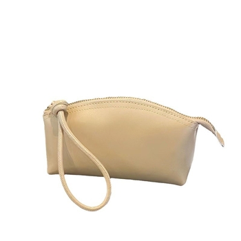 Τσάντα τύπου Dumpling από γνήσιο δέρμα με εσωτερικές θήκες, φερμουάρ και επένδυση πολυεστέρα, δέρμα φυτικής επεξεργασίας, Άνοιξη 2025