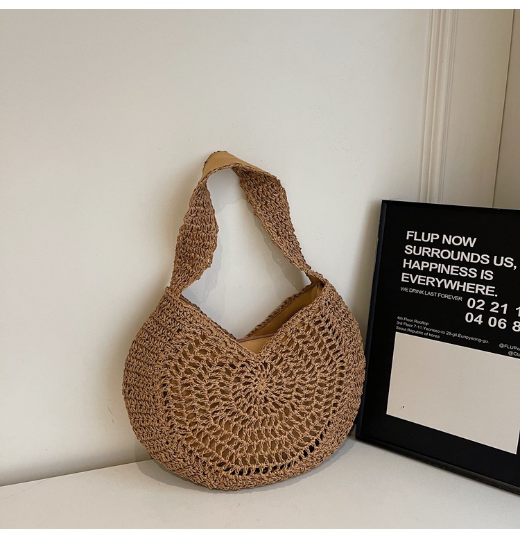 Caromanti PU válltáska, horizontális négyszögletes forma, cipzáras zárás, belső cipzáras zseb, nylon bélés, utcai divat, tavasz 2025