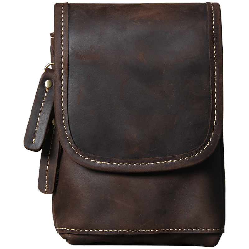 Férfi válltáska – retro stílus, valódi bőr (felső réteg marhabőrből), függőleges négyszögletes forma, fedeles zárás, belső zsebek ID-nek és telefonhoz