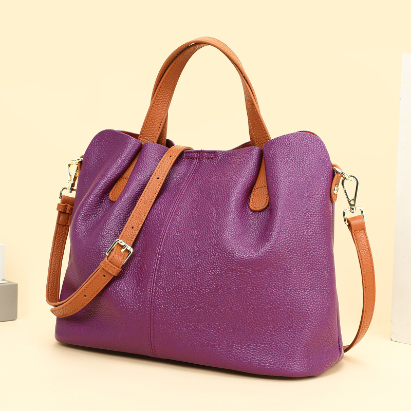 WESTAL keresztpántos táska első réteg marhabőrből, vízszintes négyzetes formájú, nyitott felső