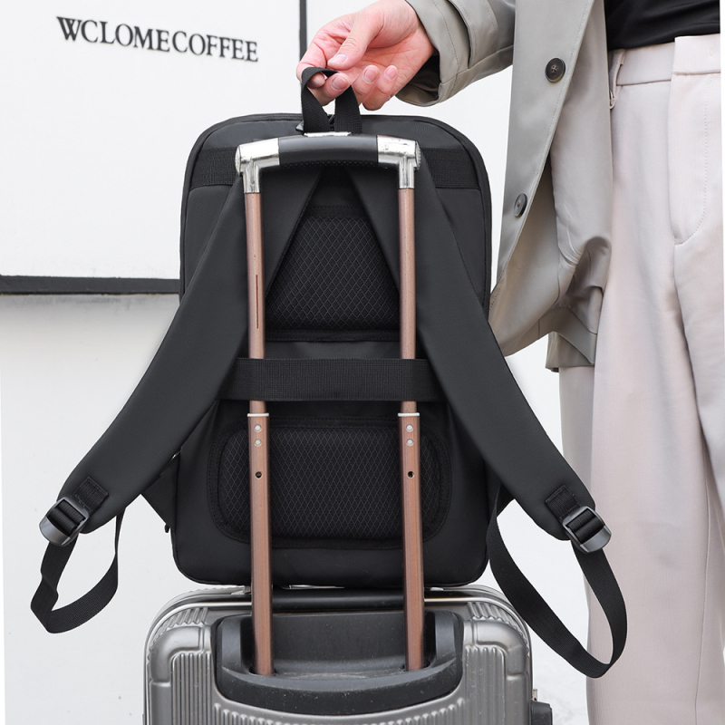 Üzleti utazáshoz tervezett laptop hátizsák — Oxford vászon; 20–35 L kapacitás; kompatibil 14‑inch laptophoz; üzleti stílus; görbült vállpánt