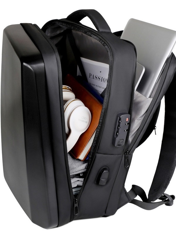 Diákok számára készült hátizsák több zsebbel és laptoprekesszel, vízálló ABS membrán, lélegző ívelt vállpántok, kapacitás 20-35L