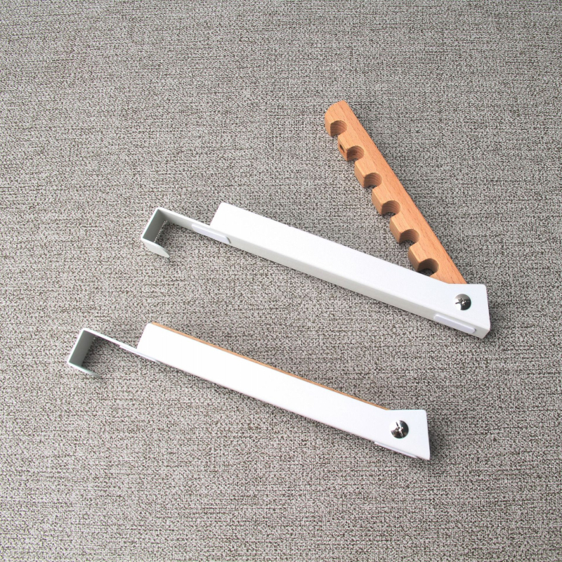 Zetao Hordozható ruhaszárító akasztó az ajtó mögött – 6 kampó, vas és bükkfa, 4 kg teherbírás, összecsukható