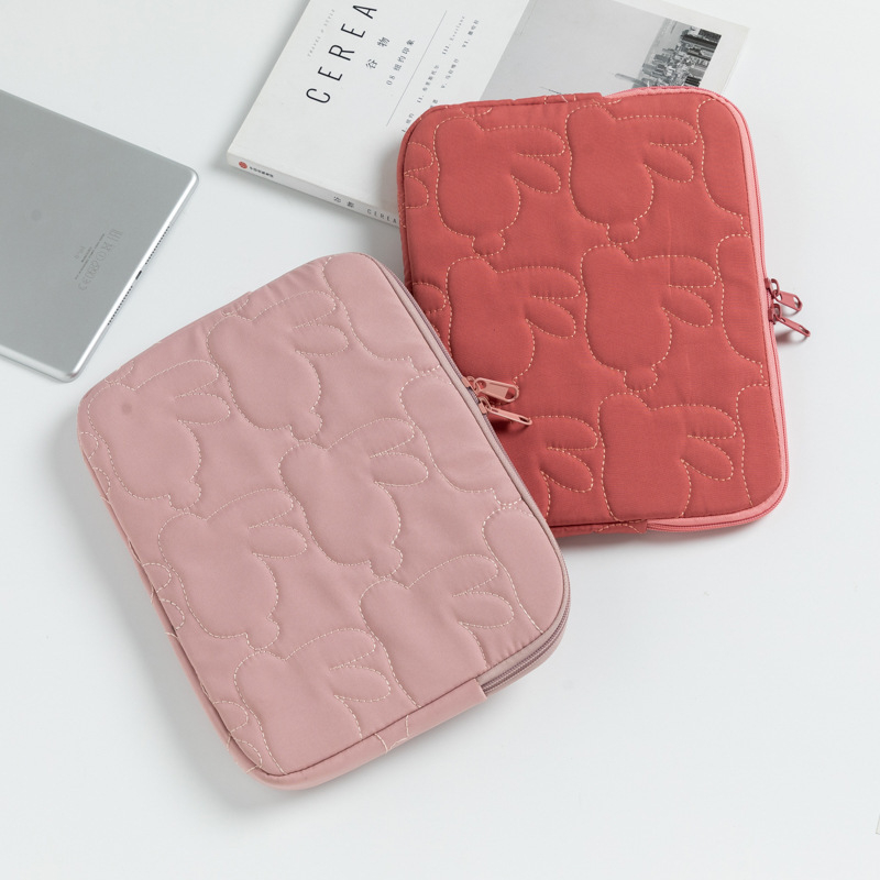 iPad planšetės dėklas – atsparus vandeniui poliesteris, triušio siuvinėjimas, gyvūnų raštas, vaikams skirtas animacinis stilius