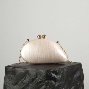 Акрилна дамска вечерна чанта през рамо с верижка, охлювоподобна форма (магнитно закопчаване; овална форма; полиестерна подплата; джоб за телефон и ID)